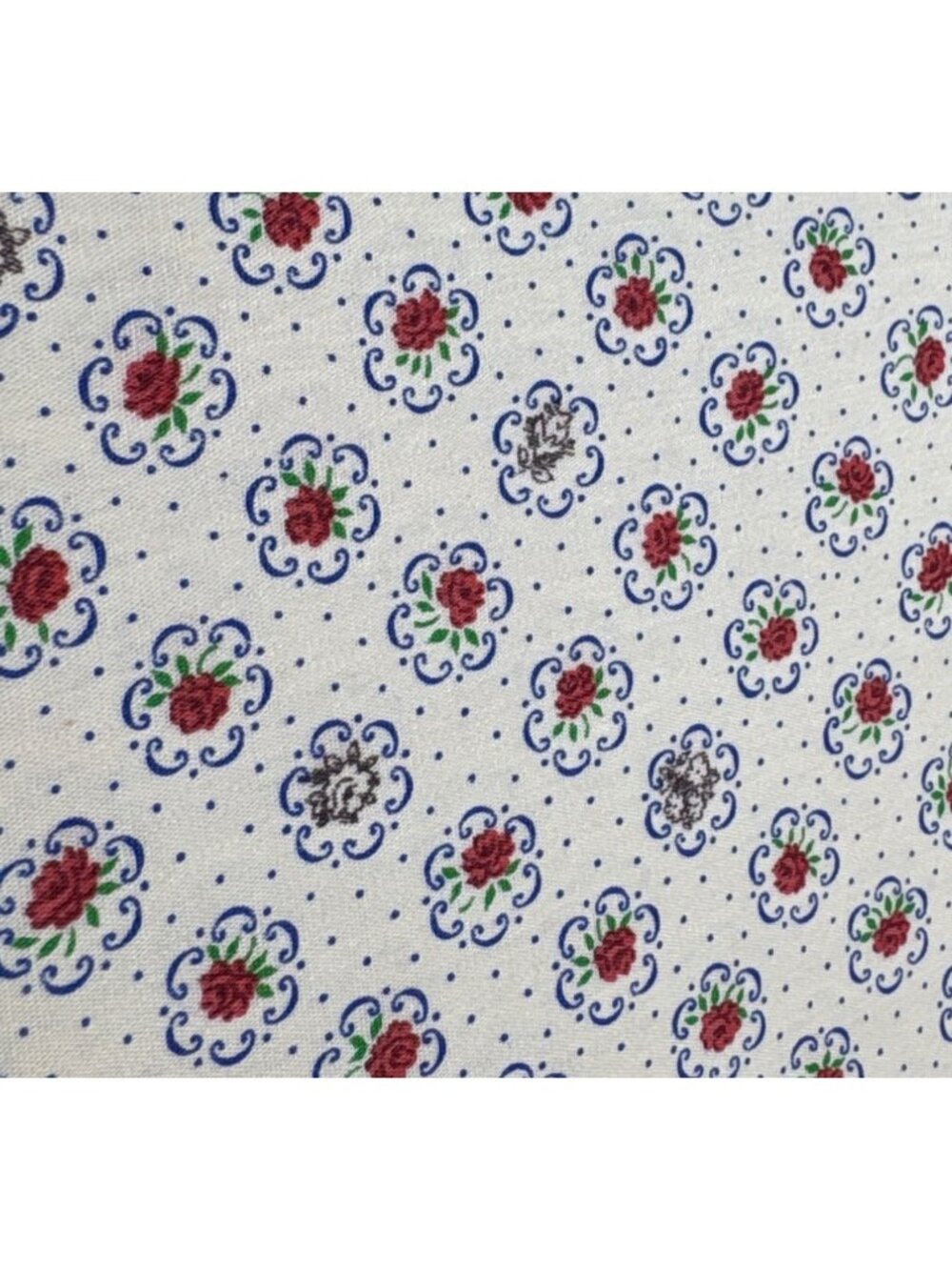 Avon Converting Co. Floral Red Cotton Fabric 1/2 yard x 44" Sewing Quilting